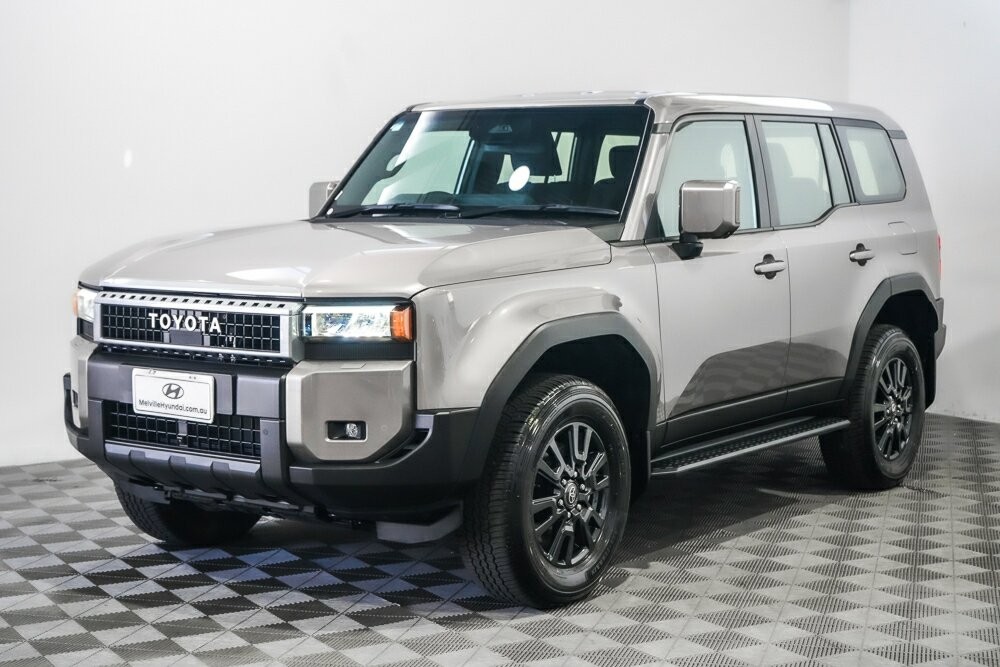 Toyota Landcruiser Prado image 4