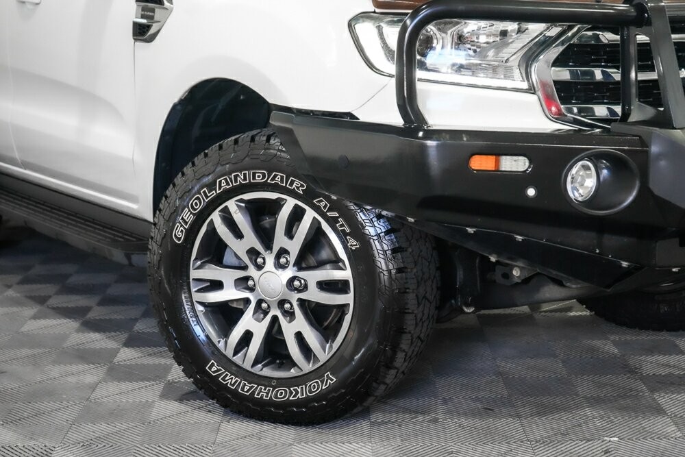 Ford Everest image 2