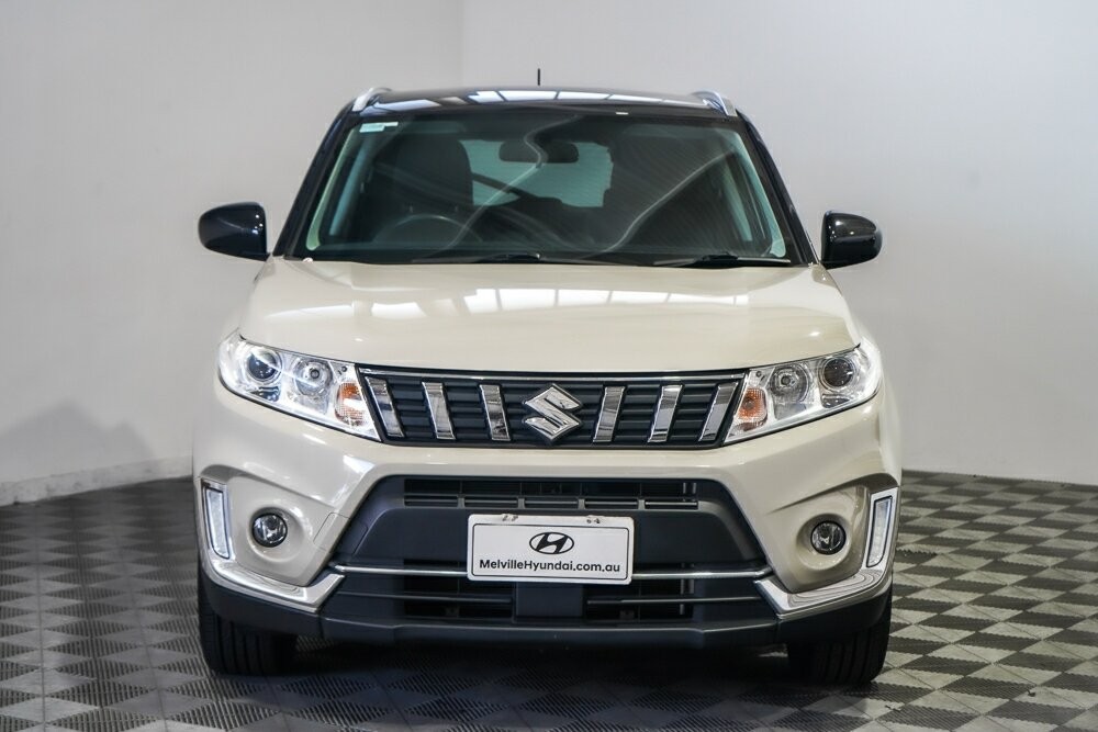 Suzuki Vitara image 3