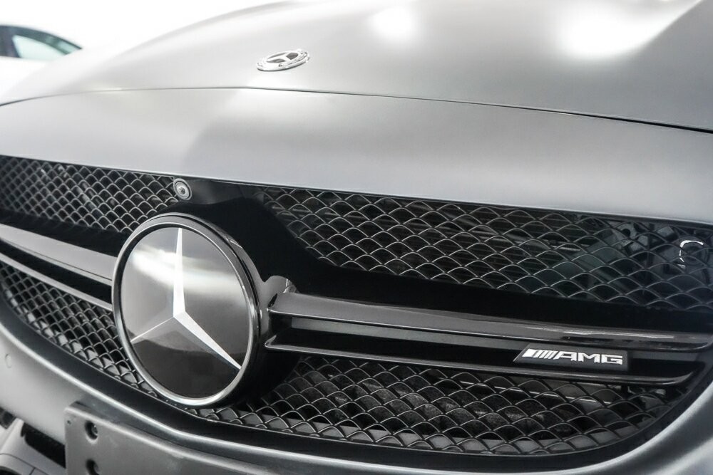 Mercedes Benz C-class image 4