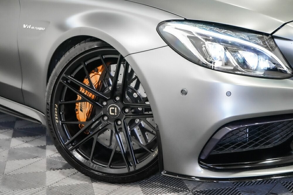 Mercedes Benz C-class image 3