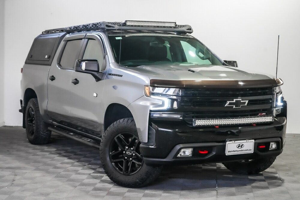 Chevrolet Silverado image 1