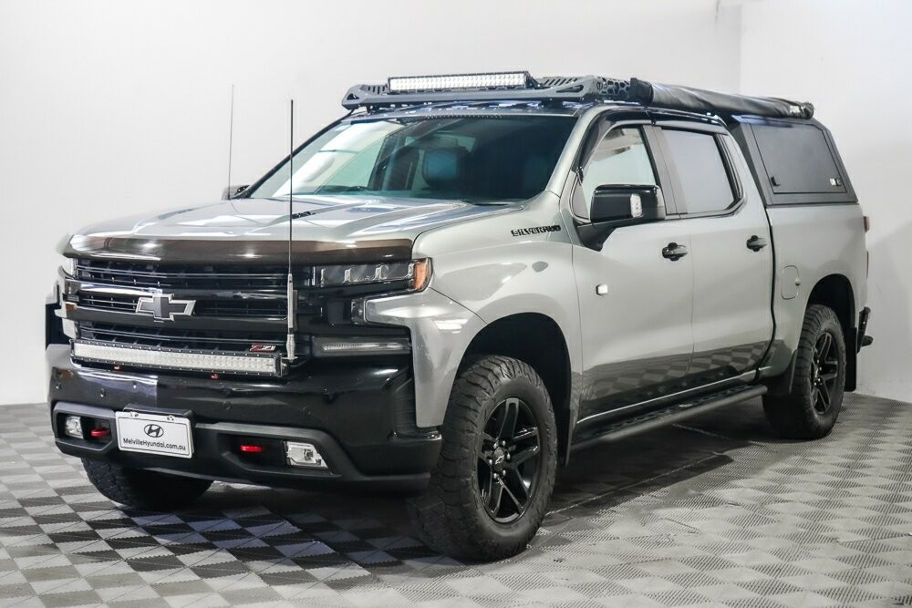 Chevrolet Silverado image 4