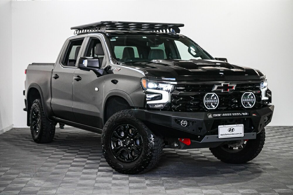 Chevrolet Silverado image 1