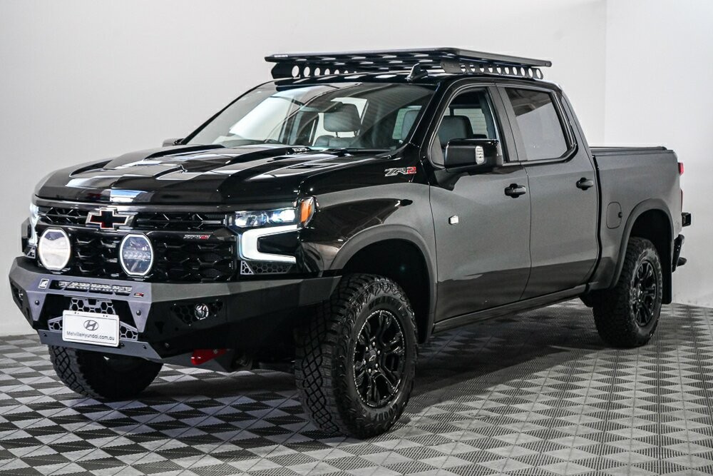 Chevrolet Silverado image 4