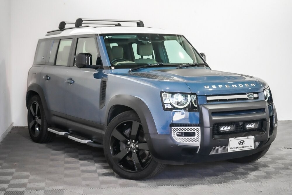 Land Rover Defender image 2