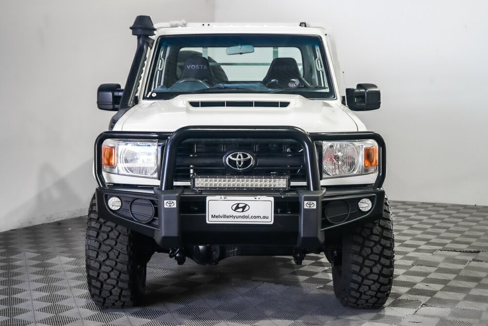 Toyota Landcruiser image 3