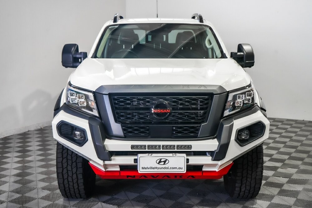 Nissan Navara image 3