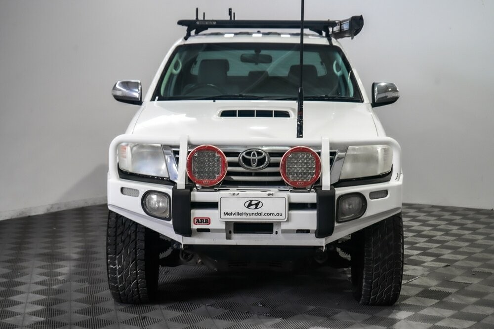 Toyota Hilux image 3