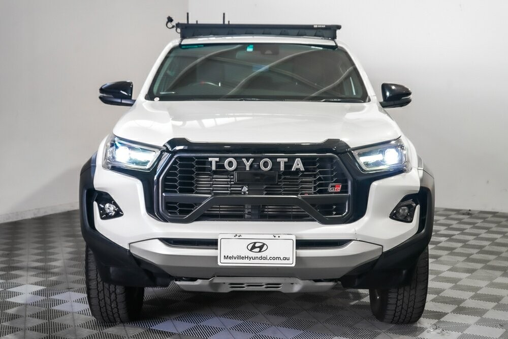 Toyota Hilux image 3