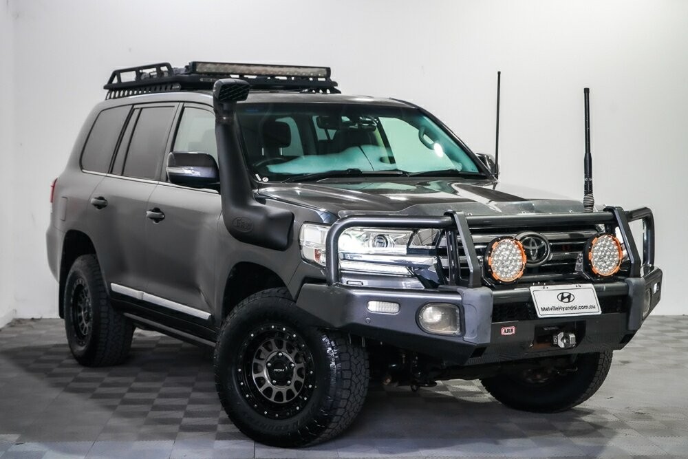 Toyota Landcruiser image 1