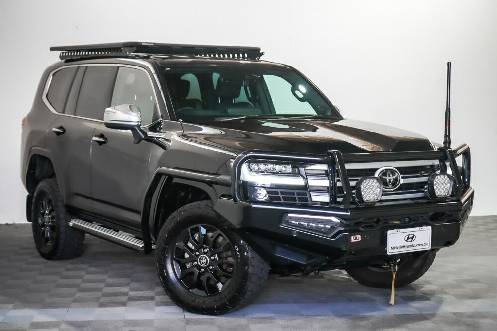 Toyota Landcruiser image 2