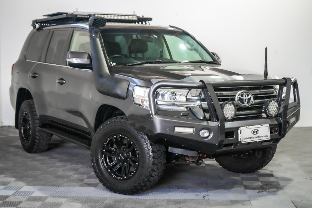 Toyota Landcruiser image 1