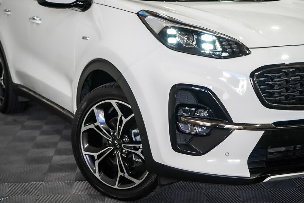 Kia Sportage image 2