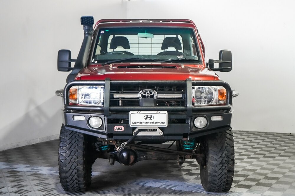 Toyota Landcruiser image 3