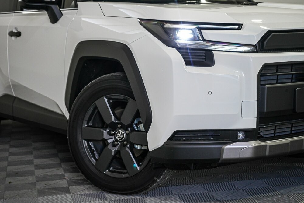 Toyota Rav4 image 2