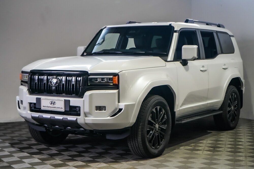 Toyota Landcruiser Prado image 4