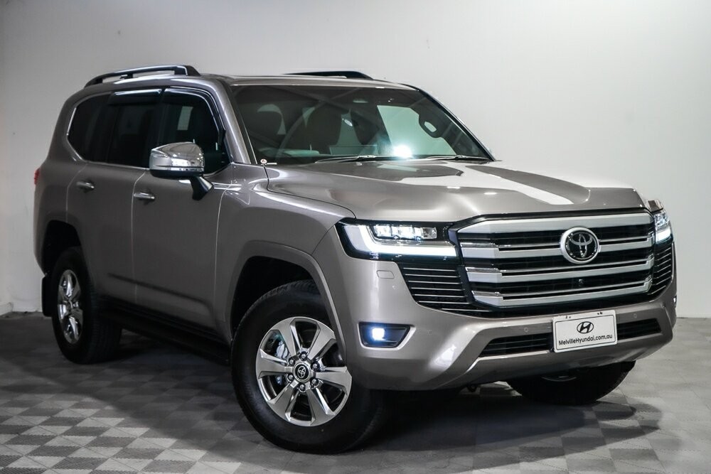 Toyota Landcruiser image 1