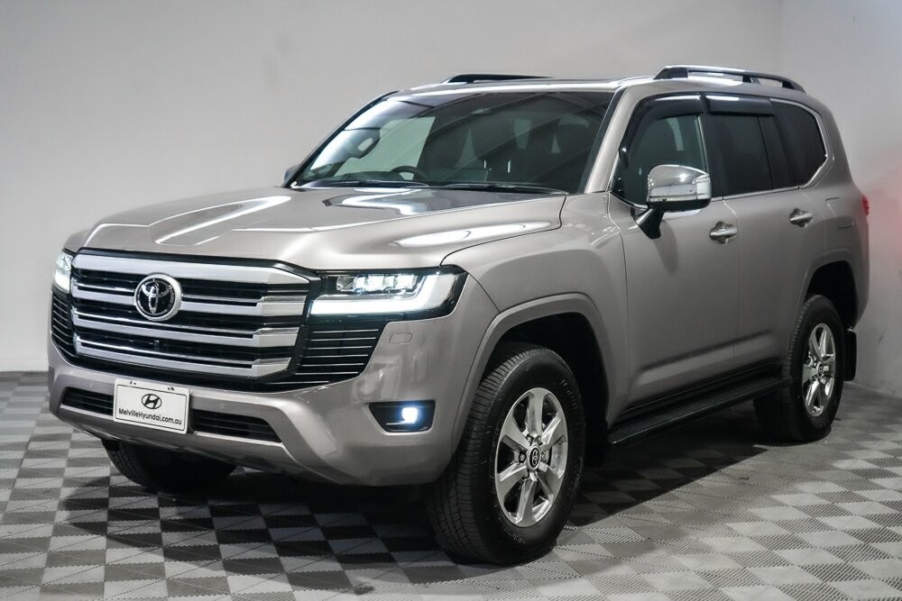 Toyota Landcruiser image 4