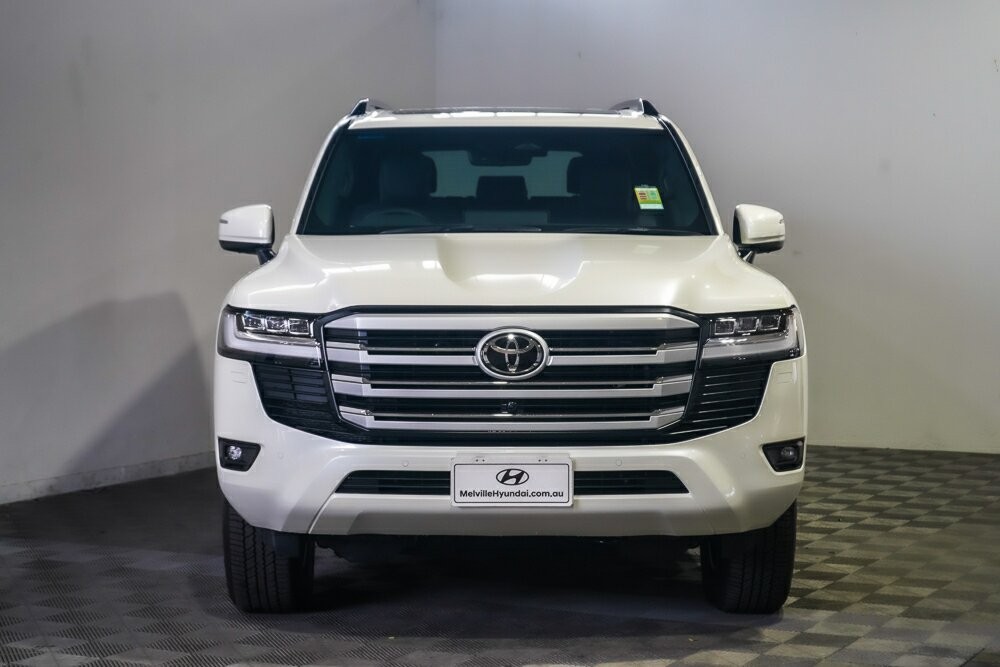 Toyota Landcruiser image 3