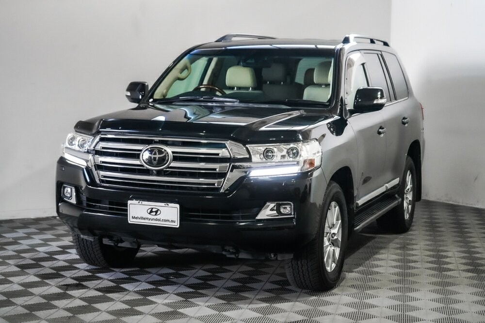 Toyota Landcruiser image 4