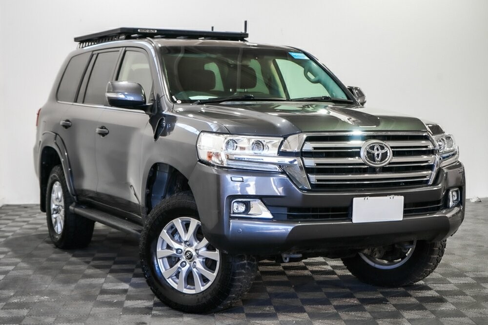 Toyota Landcruiser image 1