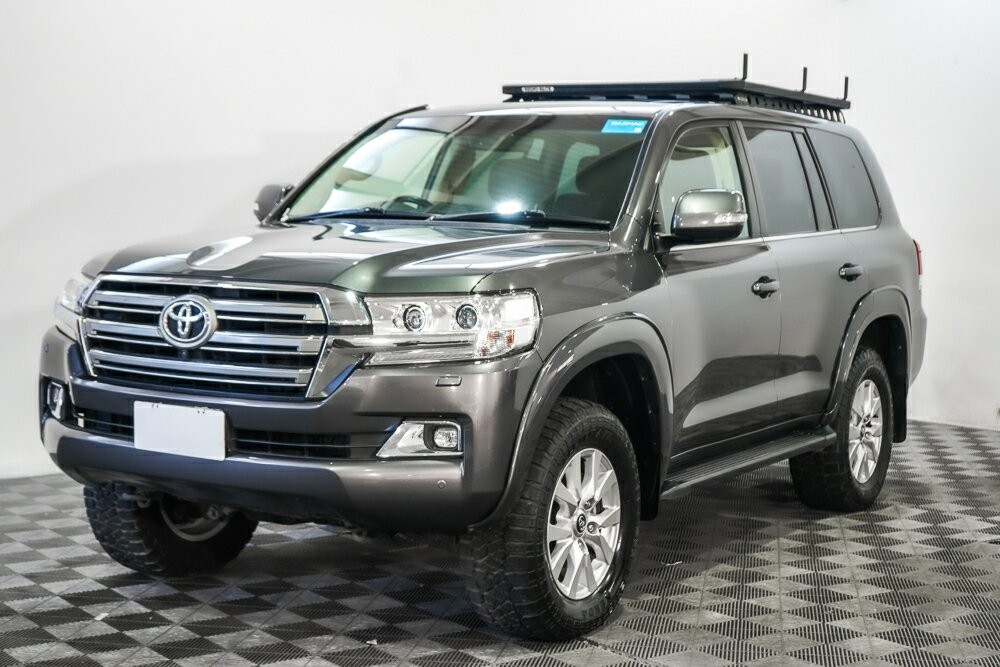 Toyota Landcruiser image 4