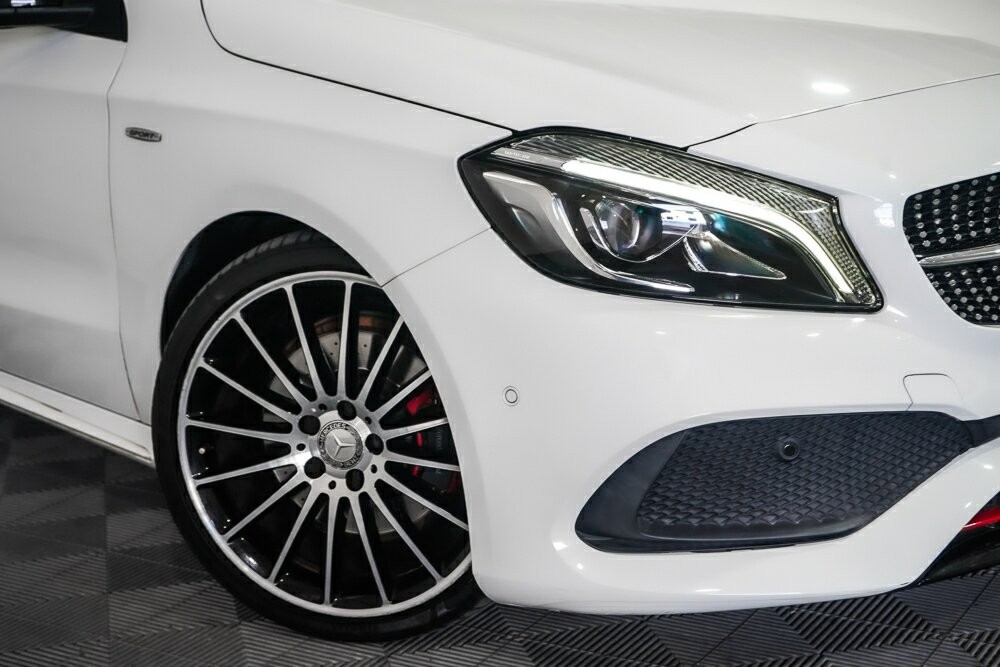 Mercedes Benz A-class image 2