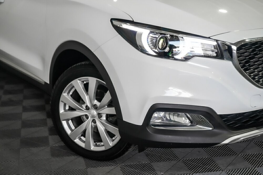 MG Zs image 2