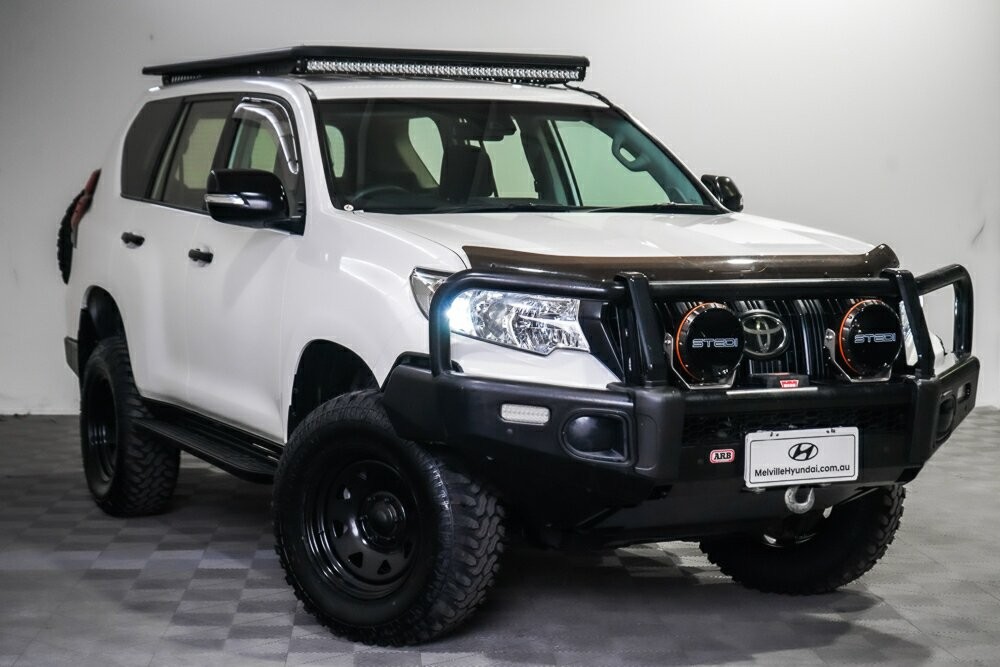 Toyota Landcruiser Prado image 1