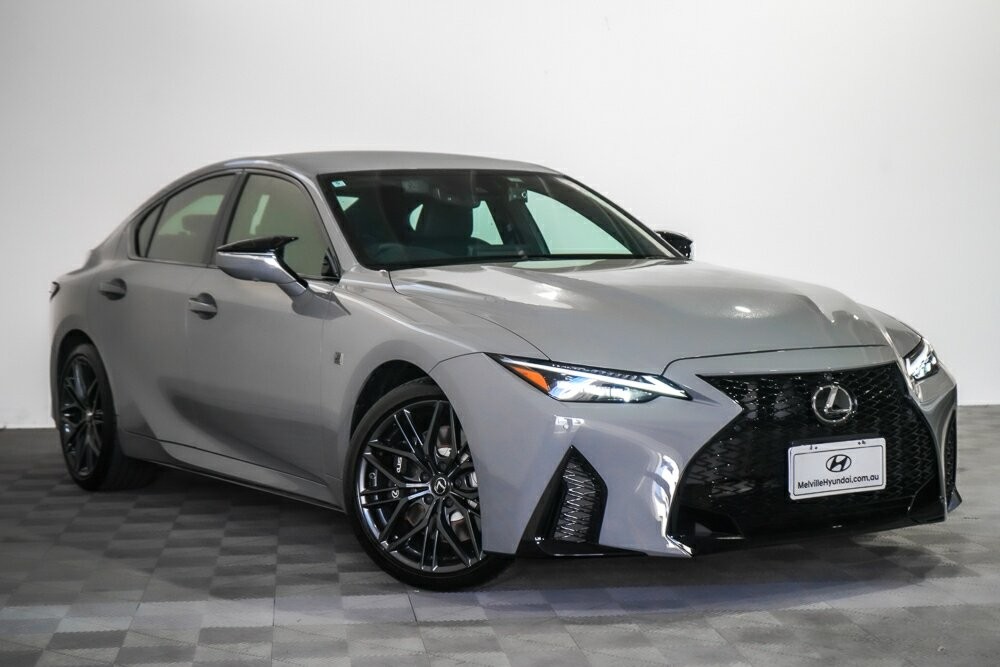 Lexus Is image 1