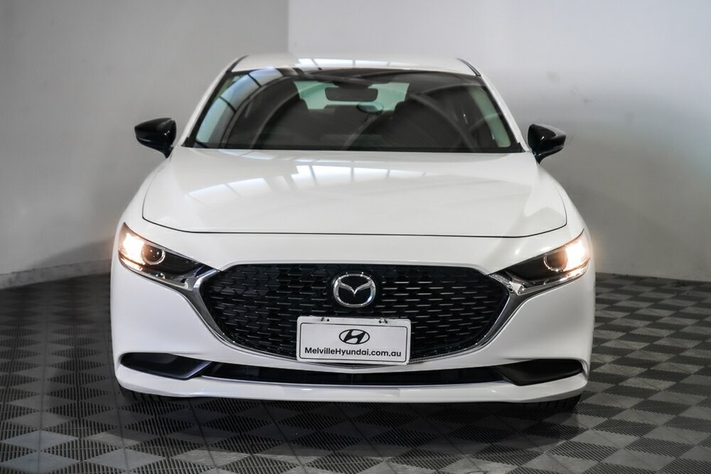 Mazda 3 image 3