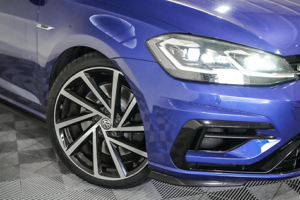 Volkswagen Golf image 2