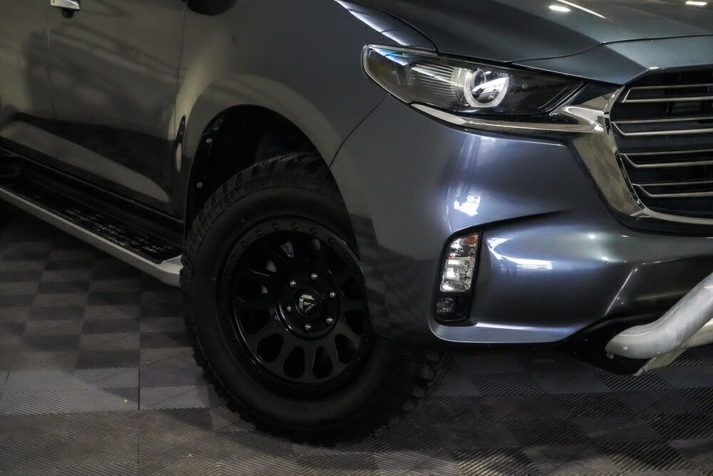 Mazda Bt-50 image 2