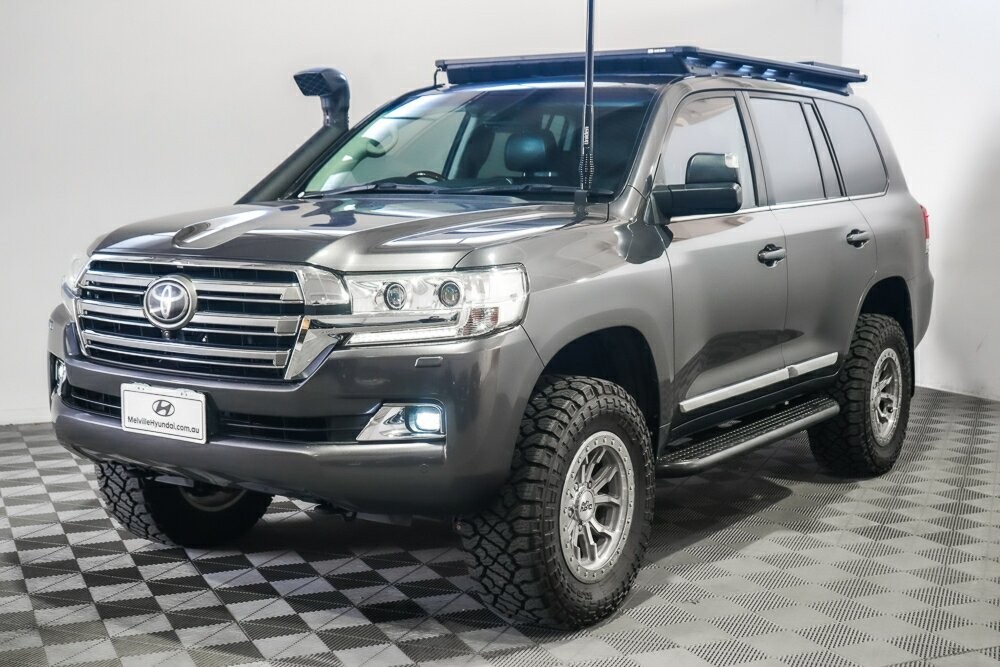 Toyota Landcruiser image 4