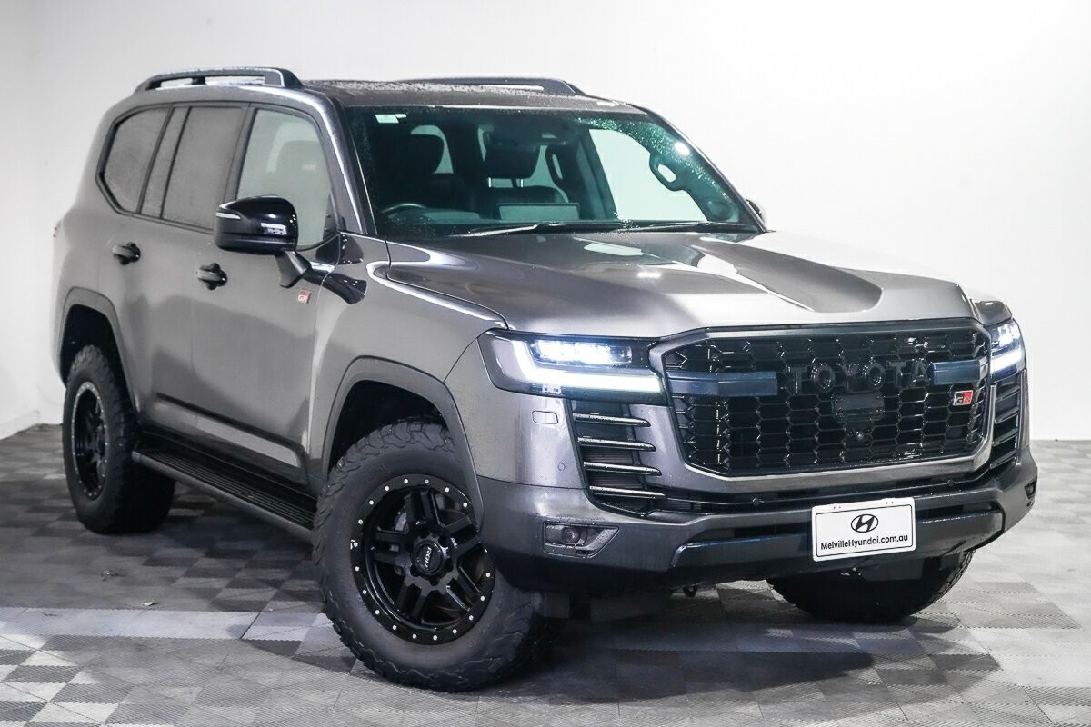 Toyota Landcruiser image 1