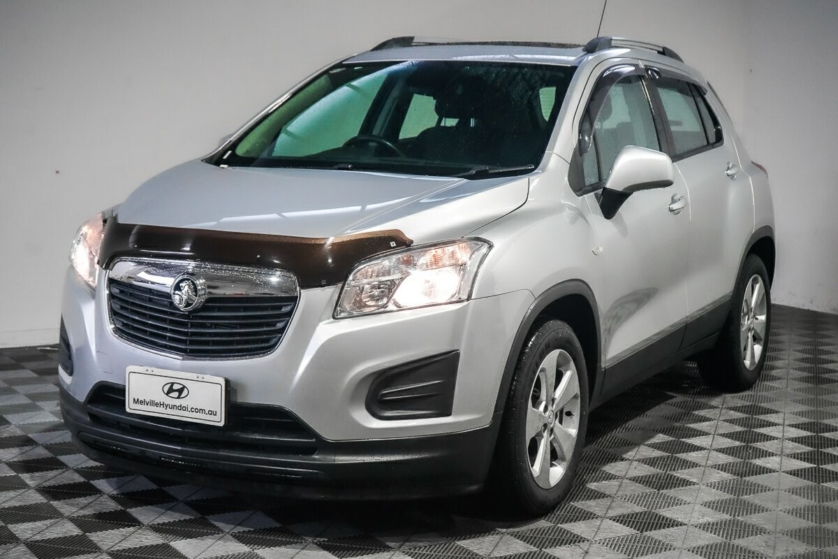Holden Trax image 4