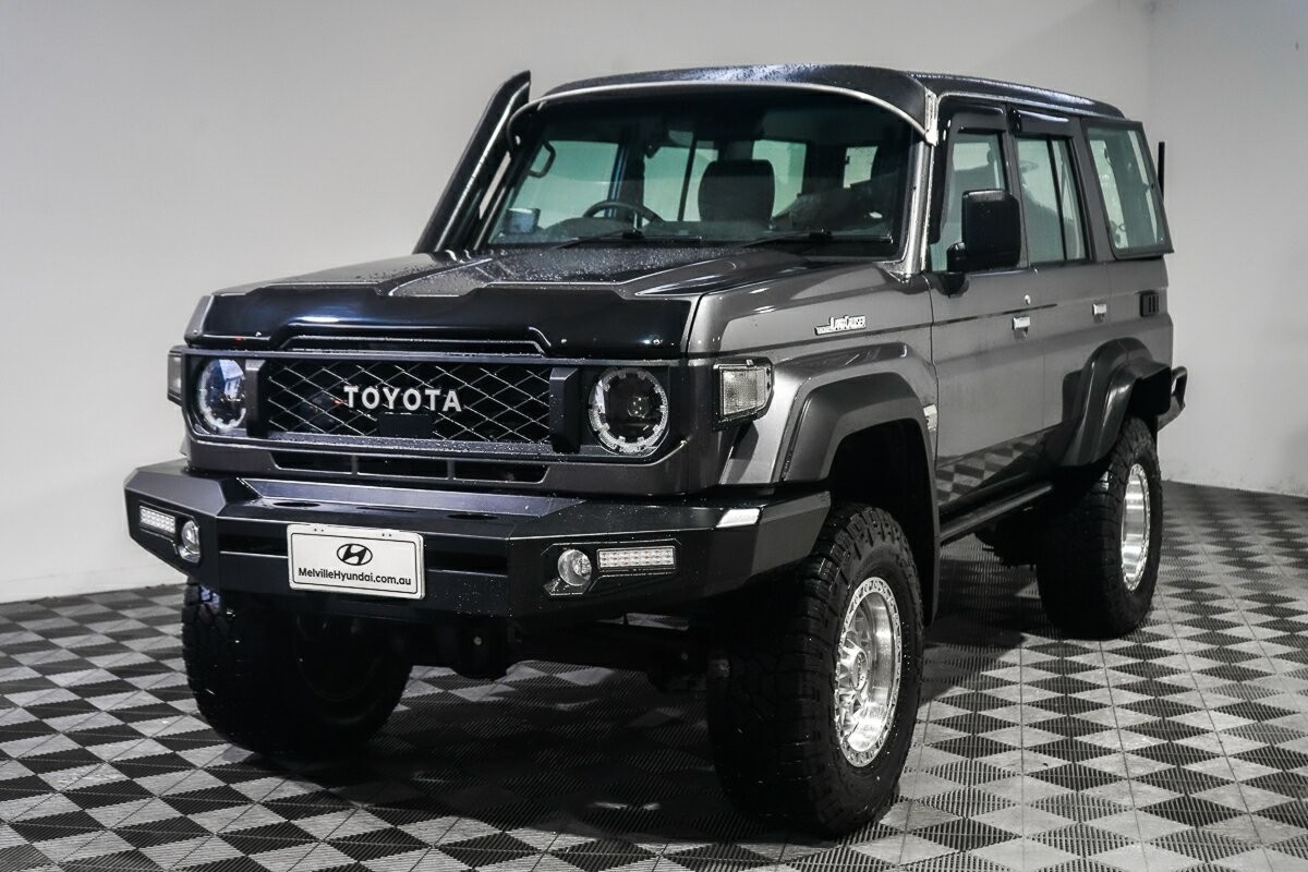 Toyota Landcruiser image 4