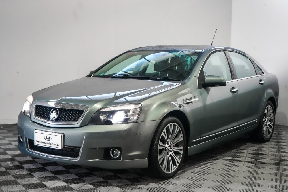Holden Caprice image 4