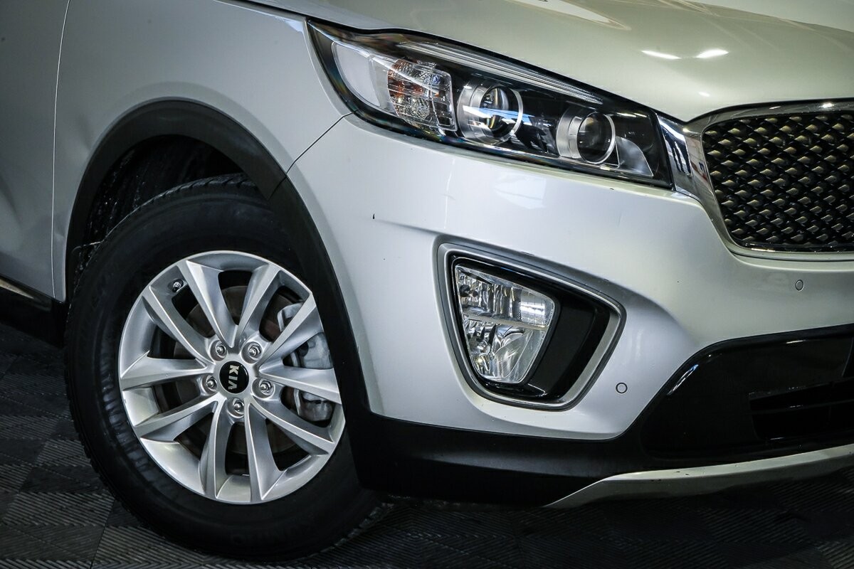 Kia Sorento image 2
