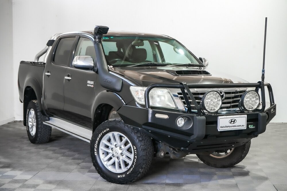 Toyota Hilux image 1