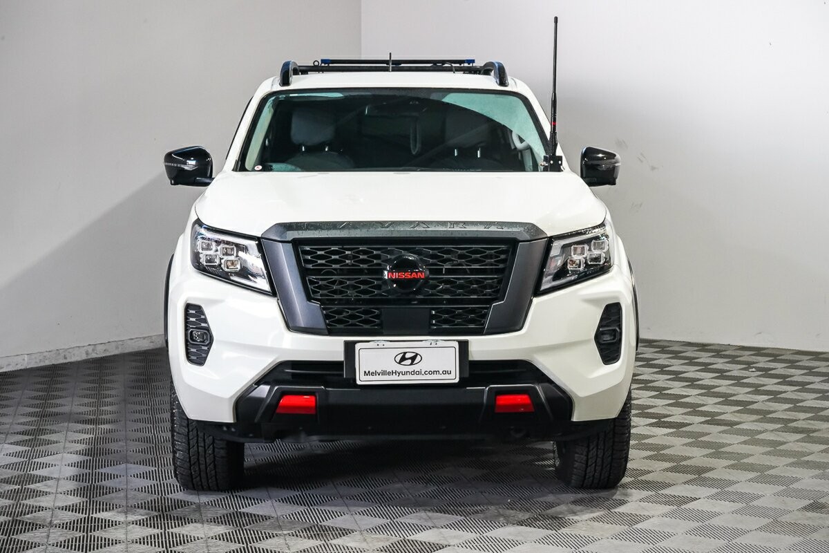 Nissan Navara image 3