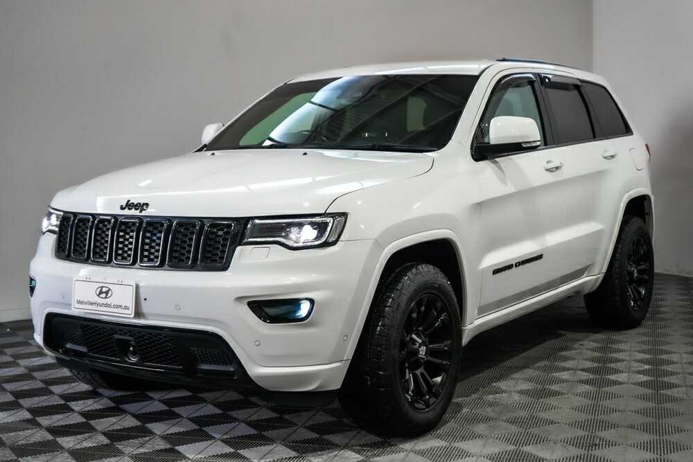 Jeep Grand Cherokee image 4