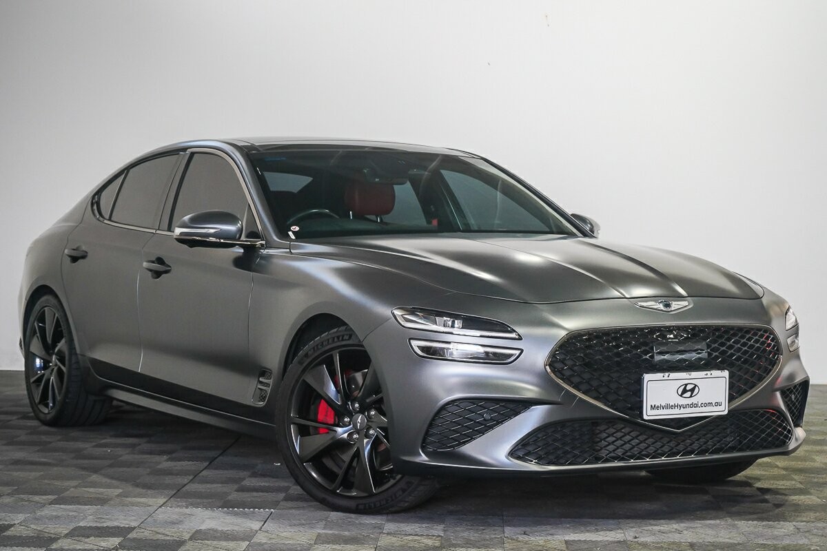 Genesis G70 image 1