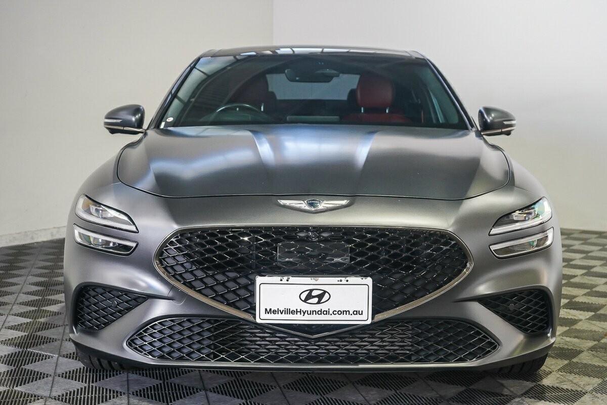 Genesis G70 image 3
