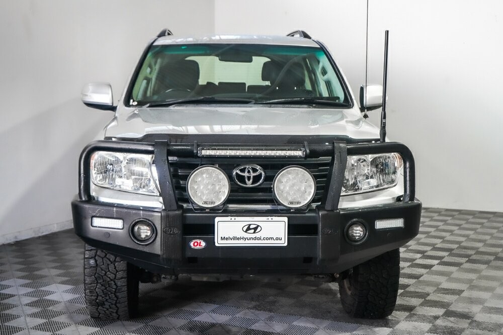 Toyota Landcruiser image 3