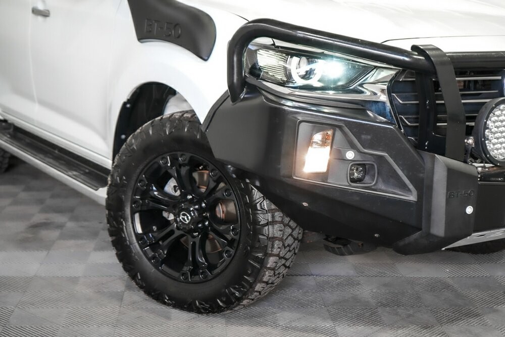 Mazda Bt-50 image 2