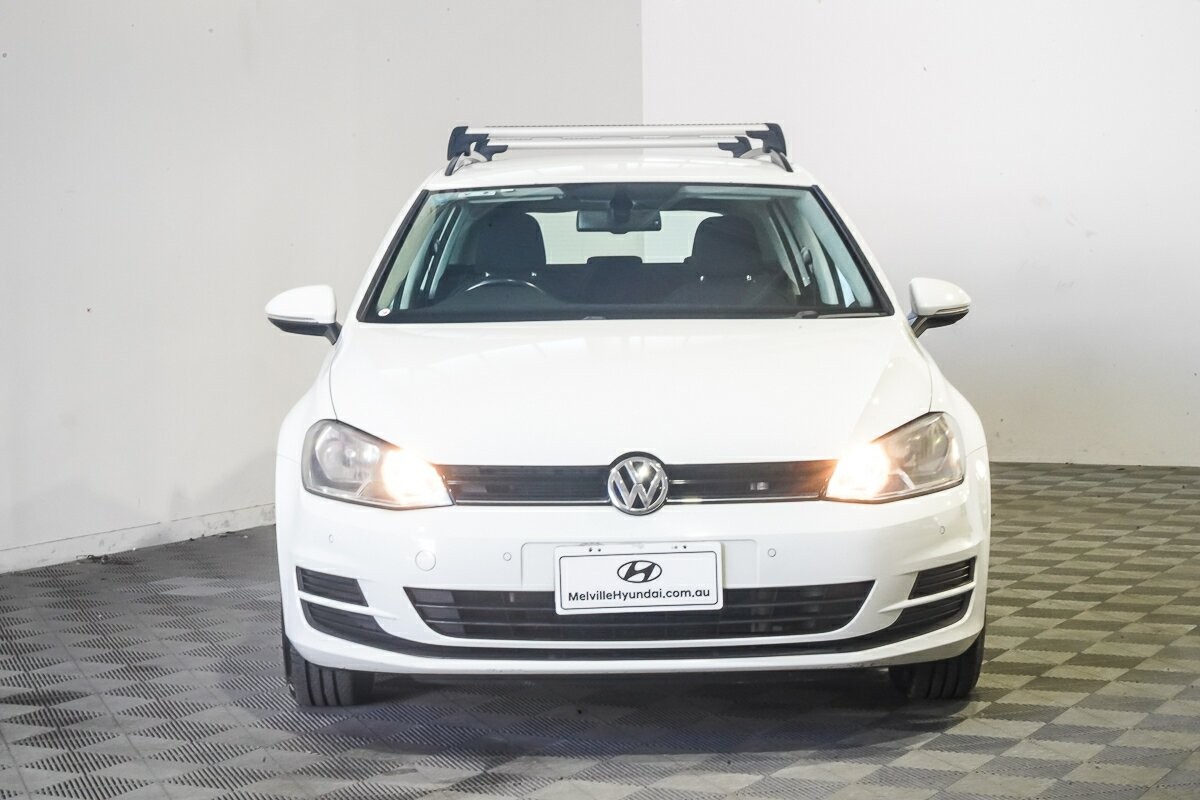 Volkswagen Golf image 4