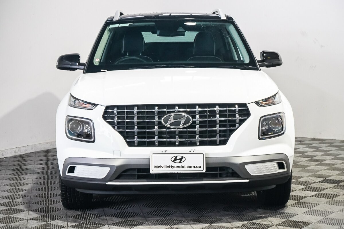 Hyundai Venue image 3
