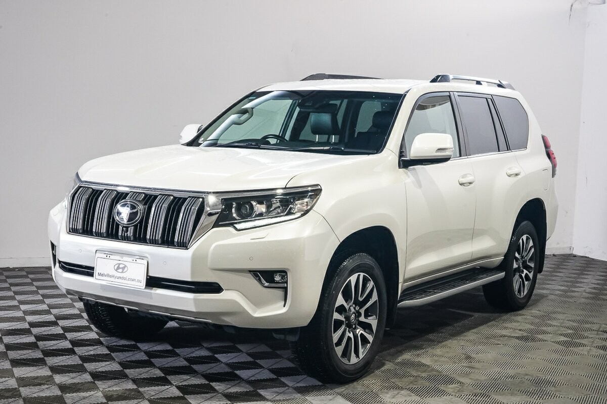 Toyota Landcruiser Prado image 4